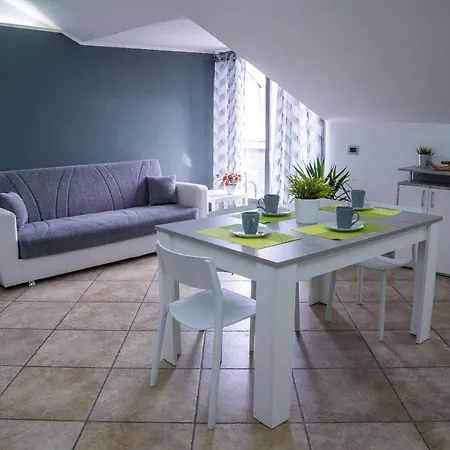 Attic A31 Rooftop Deluxe Apartment